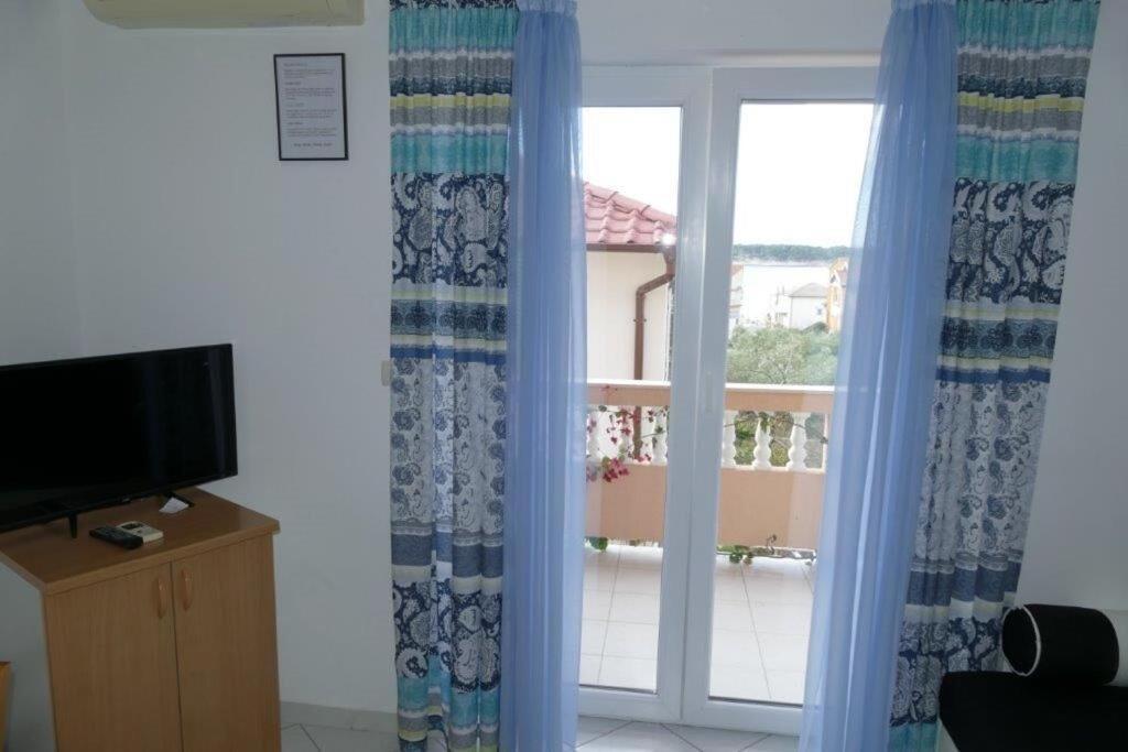 Apartments Jasmin Barbat na Rabu Εξωτερικό φωτογραφία