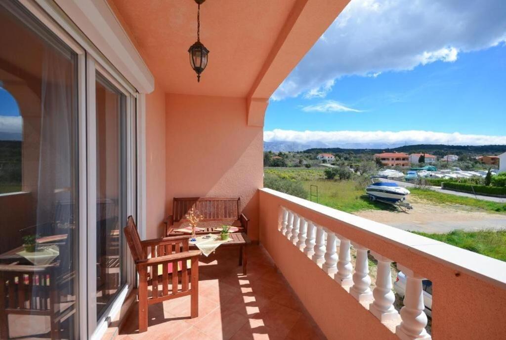 Apartments Jasmin Barbat na Rabu Εξωτερικό φωτογραφία