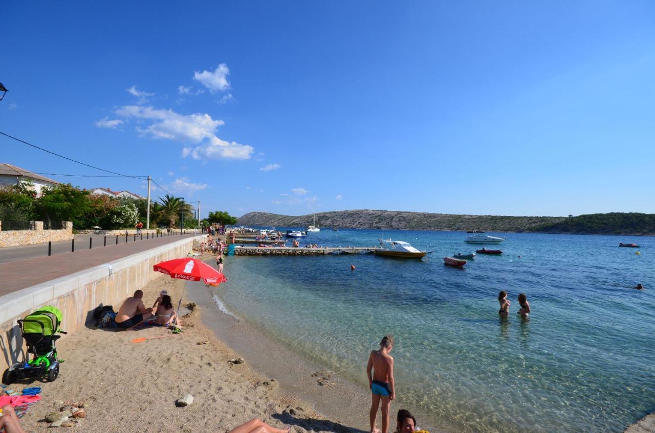 Apartments Jasmin Barbat na Rabu Εξωτερικό φωτογραφία